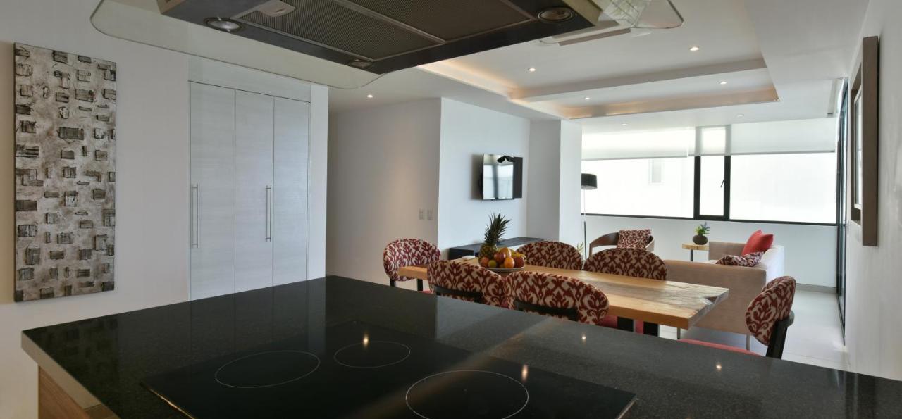 Edificio Poseidon Depto. Vista Lateral Al Mar Apartment Manta Exterior photo