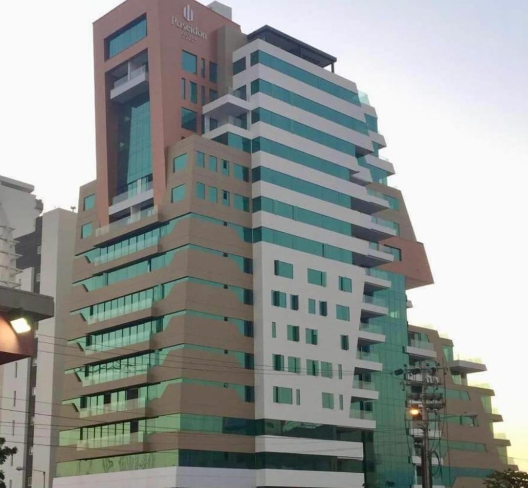 Edificio Poseidon Depto. Vista Lateral Al Mar Apartment Manta Exterior photo