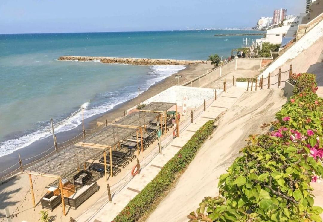 Edificio Poseidon Depto. Vista Lateral Al Mar Apartment Manta Exterior photo